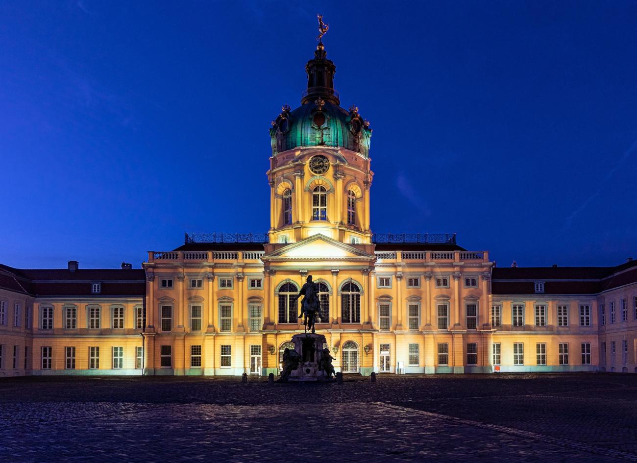 Schloss Charlottenburg: Barocker Glanz und weitläufige Gärten im Westen