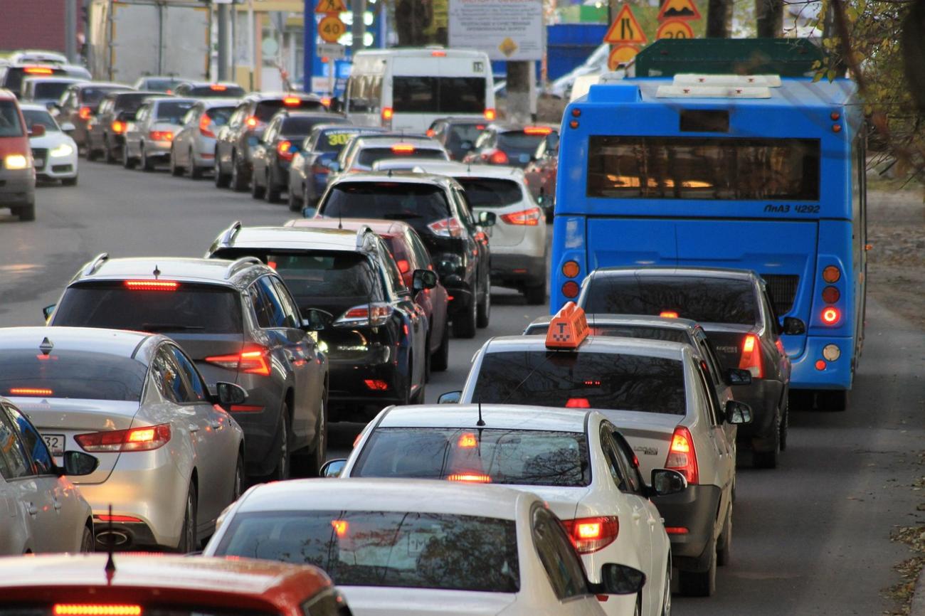Auto in Hamburg? Bloß nicht! Tipps zum Parken und P+R für alle, die trotzdem fahren