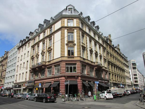 Bahnhofsviertel: Zwischen Rotlicht, Roggenbrot und dem Rausch der Kontraste