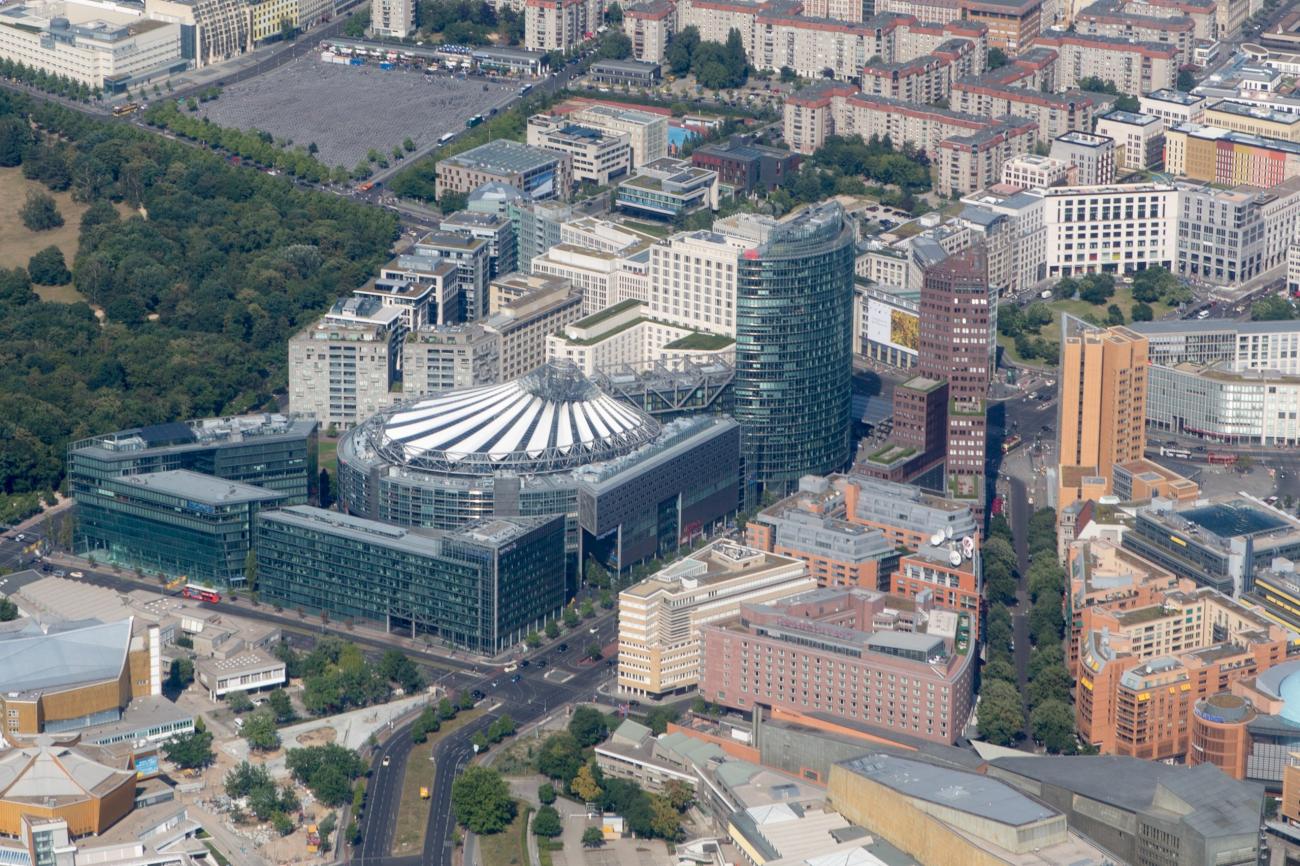 Rettung an Regentagen: Die Mall of Berlin und die Potsdamer Platz Arkaden