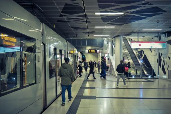 Öffis meistern: Ein Guide durch das Netz von Rheinbahn, S-Bahn und U-Bahn
