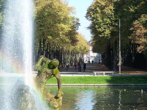 Der Hofgarten: Düsseldorfs grüne Lunge und der 