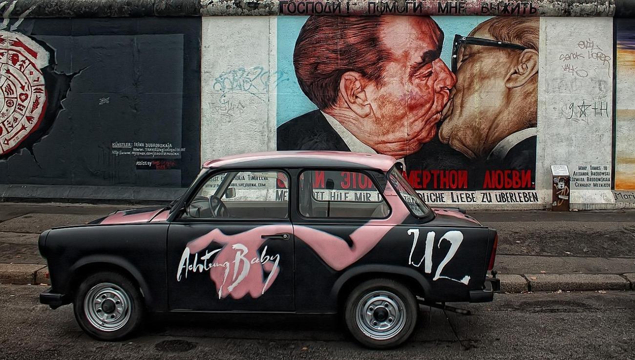 East Side Gallery: Die längste Open-Air-Galerie der Welt mit Kunst, Kitsch und Geschichte
