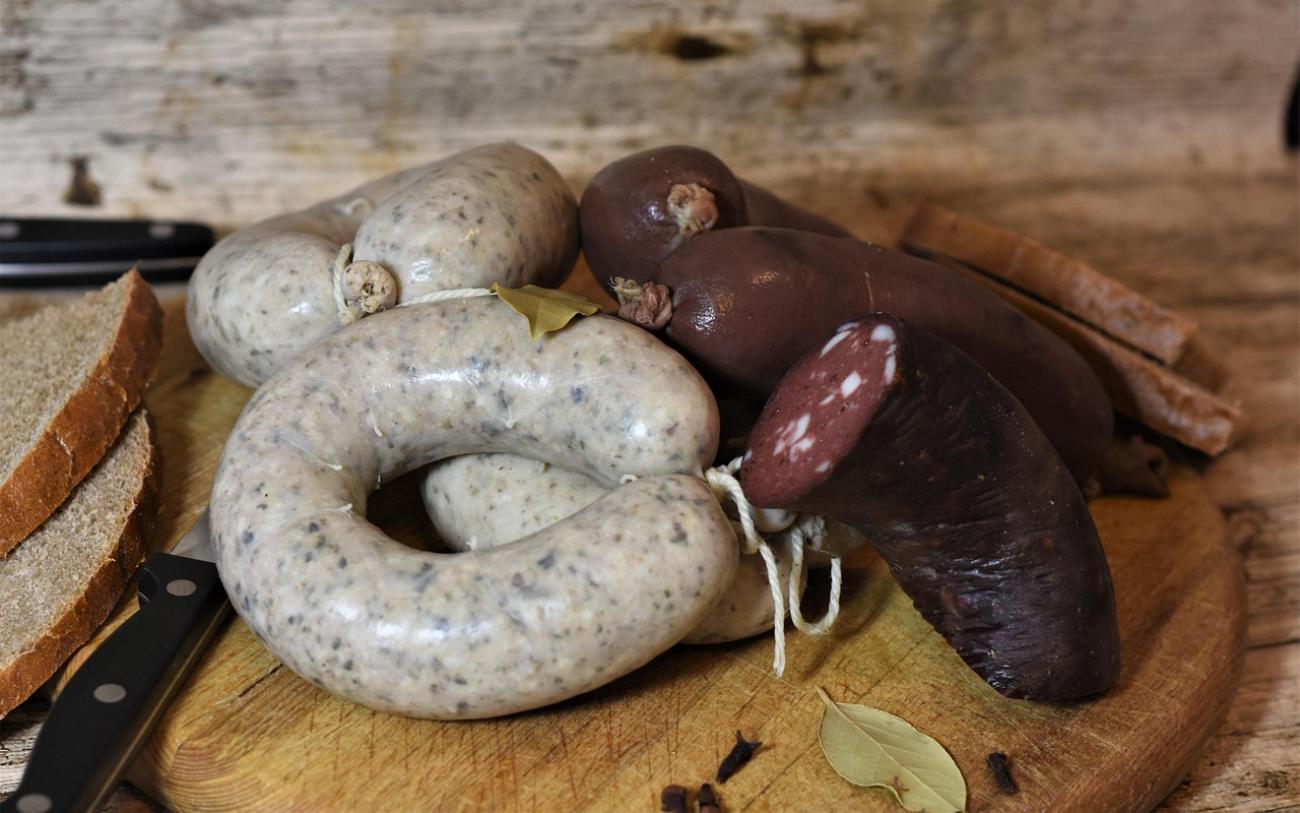 Haxn, Hendl & Steckerlfisch: Ein Fleisch-Wegweiser durch die bayerische Küche